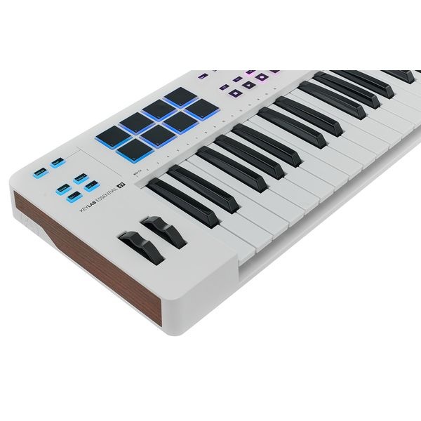 arturia_keylab_essential_49_mk3_2