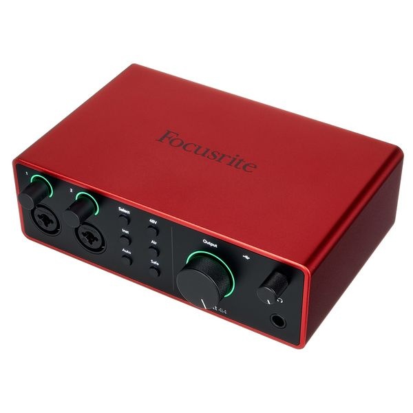 focusrite_scarlett_4i4_4th_generation_1