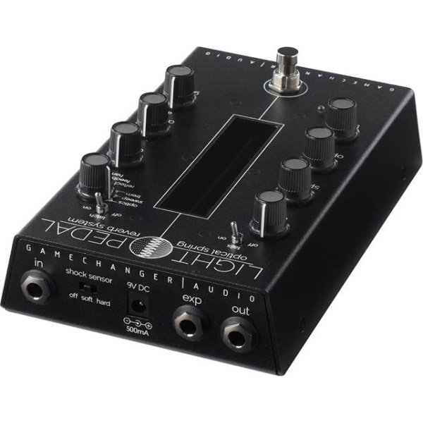 gamechanger_audio_light_pedal_reverb_1