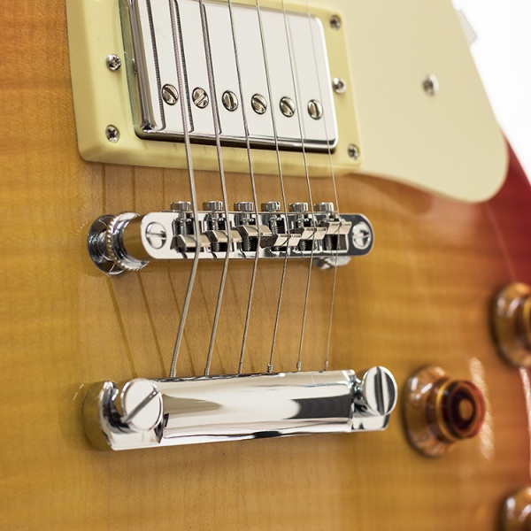 tokai_uals62f_cs_cherry_sunburst_2